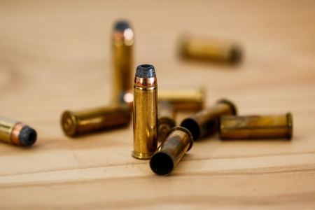 رصاص الاسلحة والقذائف النارية